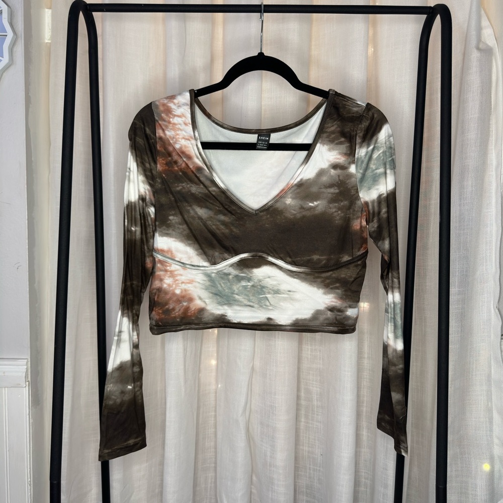 Long Sleeve Cropped Top